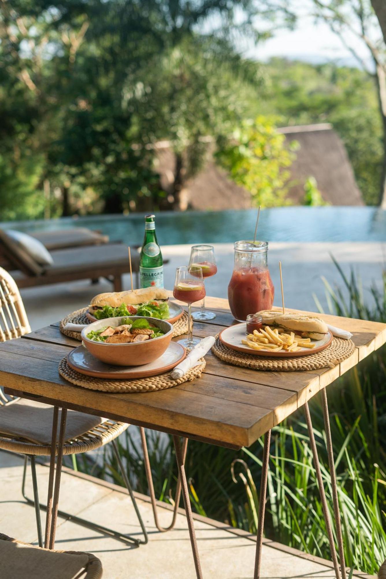 Tava Glamping Cerro Hotel San Bernardino Bagian luar foto
